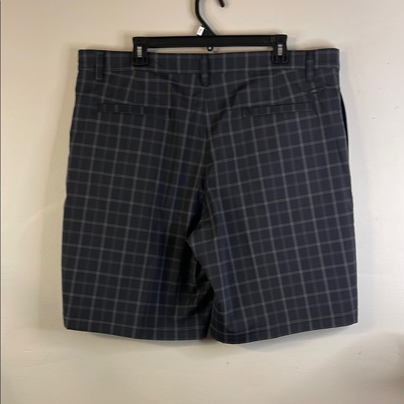 Champion Black and Gray Plaid Flat Front Shorts 40W - Picture 4 of 5